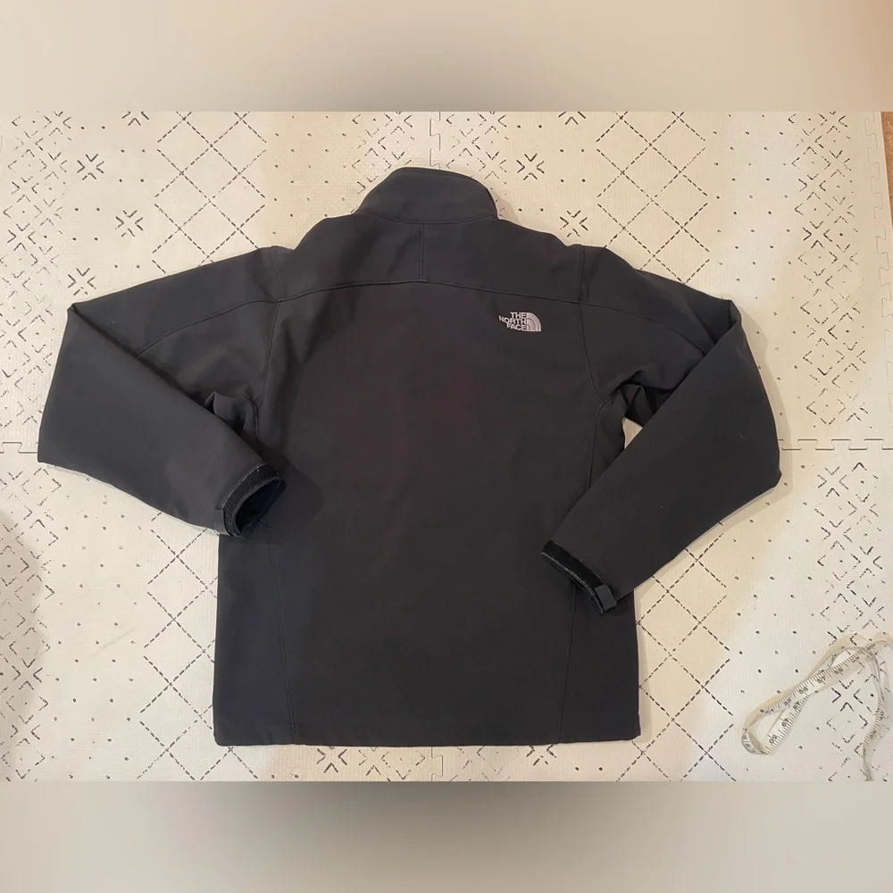 The North Face‎ black men’s full zip jacket S